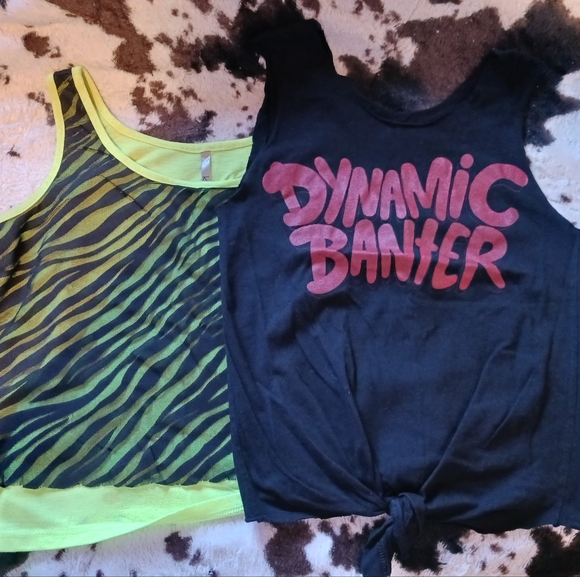 Set of 2 Vintage Tank Tops Size M Juniors - Picture 1 of 12